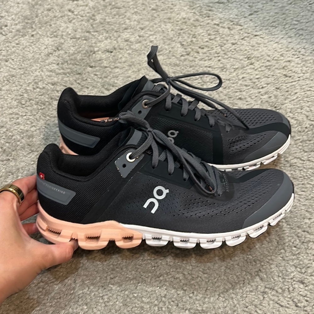 ON CloudFlow Shoes